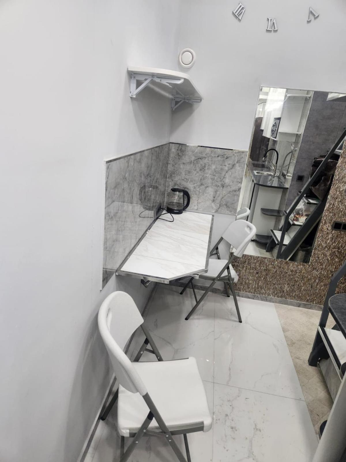 Двухуровневый Практичный Лофт Apartment Almaty Exterior photo